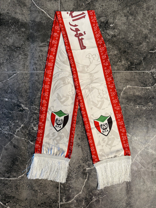 شال منتخب السودان الأبيض 2026 مصنوع من الستان خفيف الوزن - وشاح صقور الجديان الرسمي للتشجيع