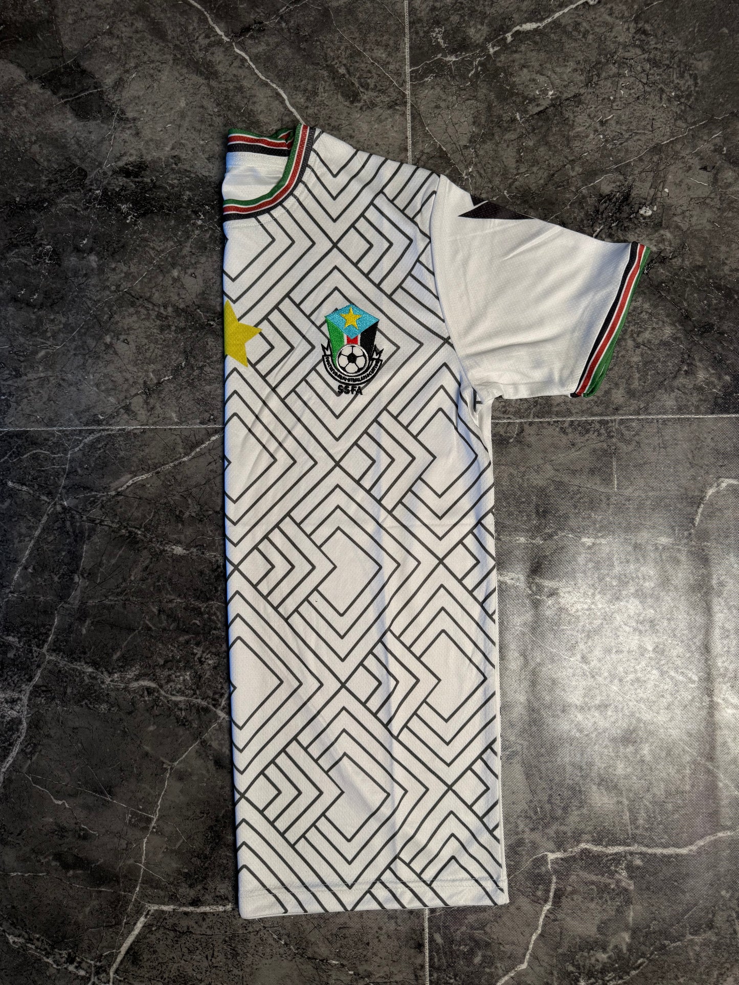 تيشرت منتخب جنوب السودان الأبيض 2024 الطقم الاحتياطي