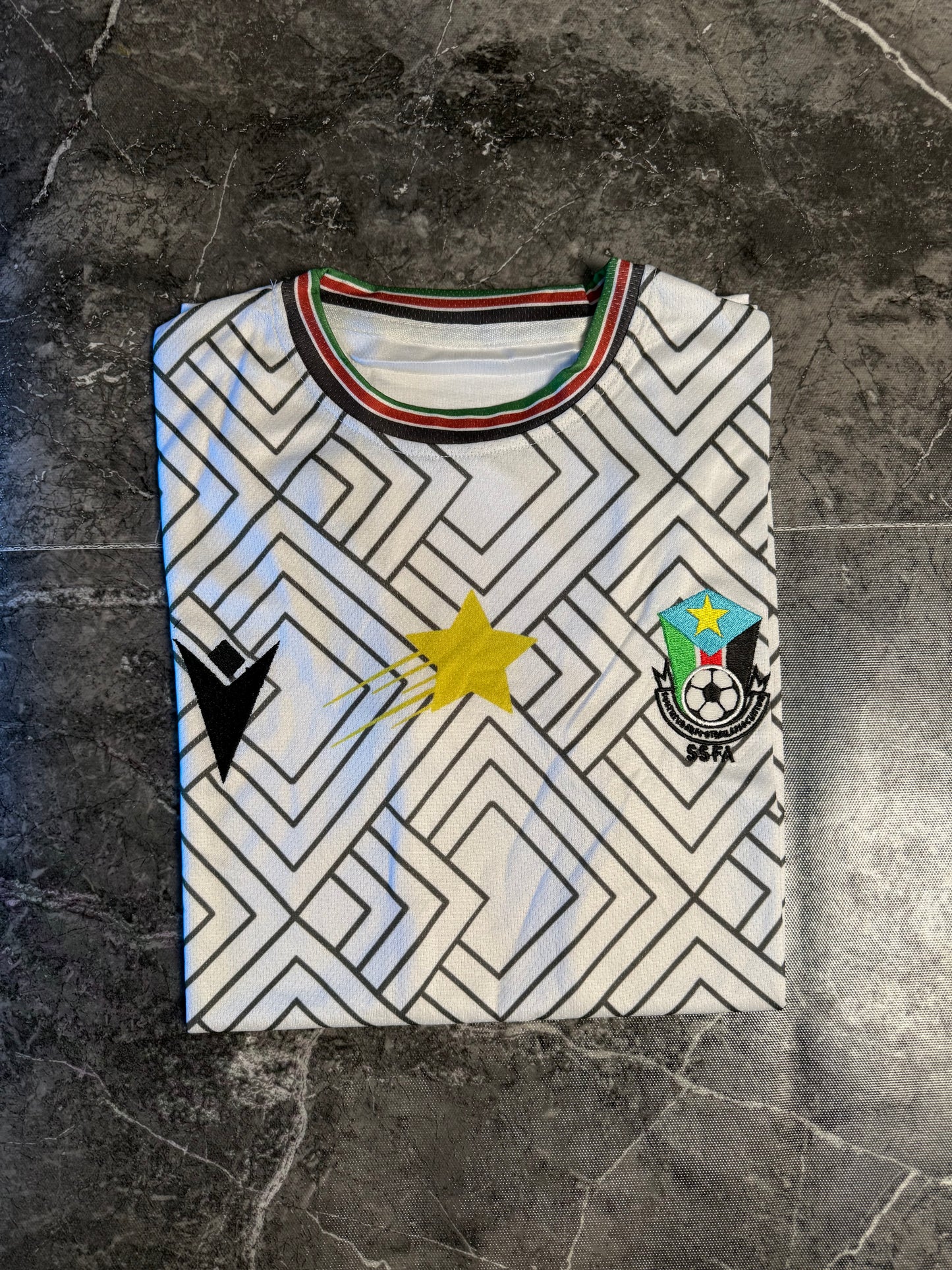 تيشرت منتخب جنوب السودان الأبيض 2024 الطقم الاحتياطي