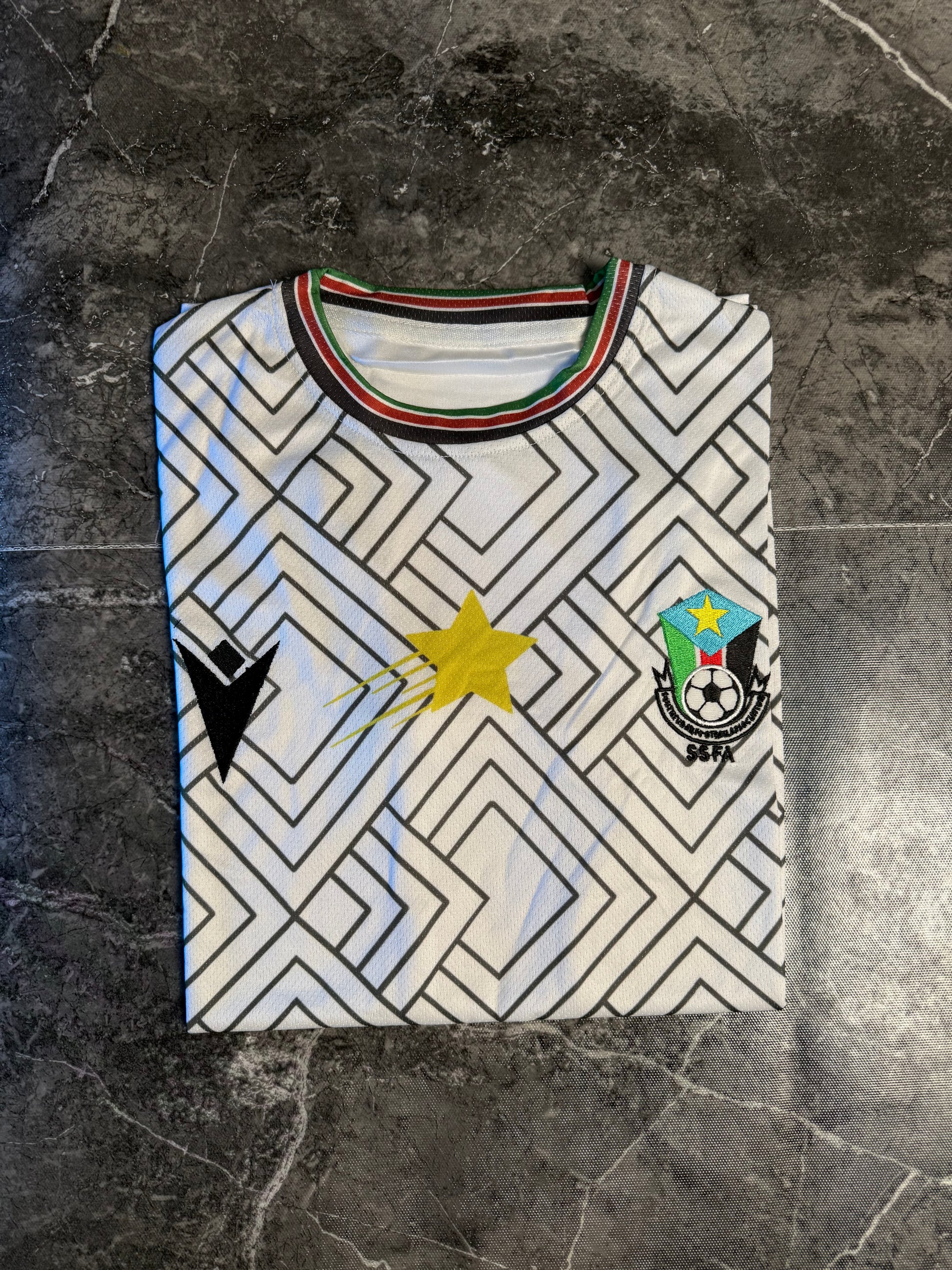 تيشرت منتخب جنوب السودان الأبيض 2024 الطقم الاحتياطي